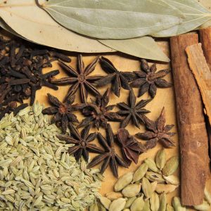 Whole Spices & Dried Herbs